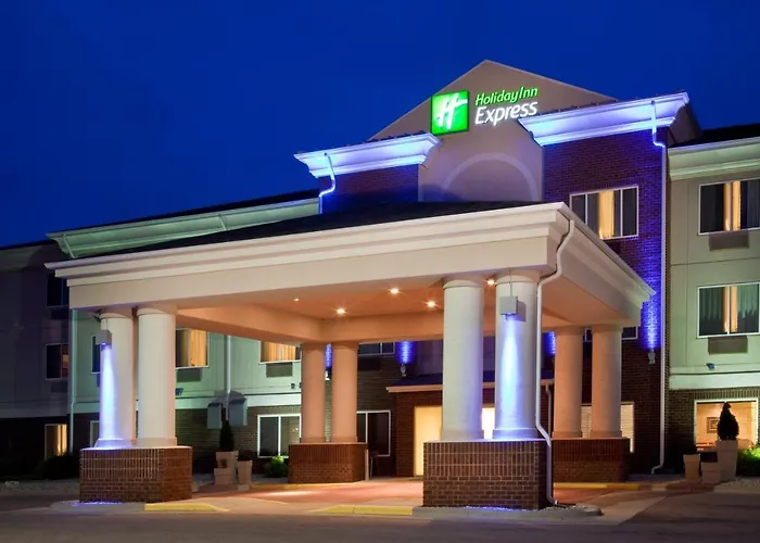 Holiday Inn Express & Suites Vermillion, An Ihg Hotel
